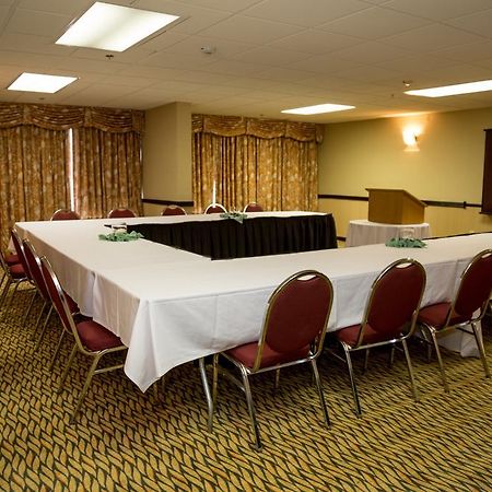 Ramada Plaza Rochester Airport מראה חיצוני תמונה