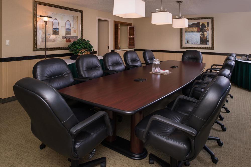 Ramada Plaza Rochester Airport מראה חיצוני תמונה