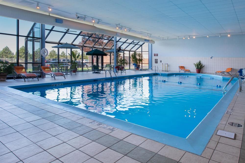 Ramada Plaza Rochester Airport מראה חיצוני תמונה