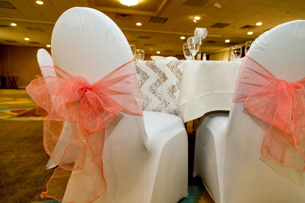 Ramada Plaza Rochester Airport מראה חיצוני תמונה