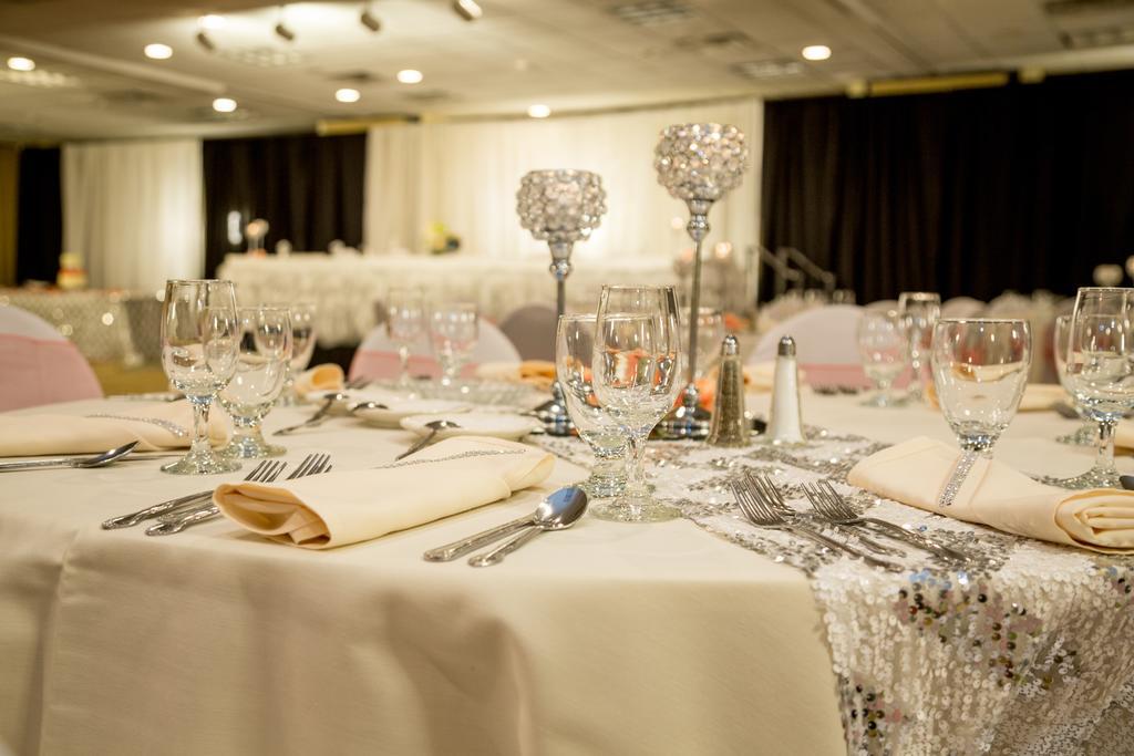 Ramada Plaza Rochester Airport מראה חיצוני תמונה