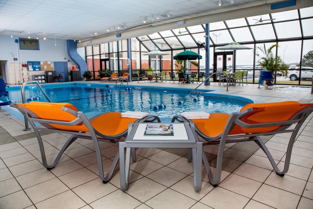 Ramada Plaza Rochester Airport מראה חיצוני תמונה