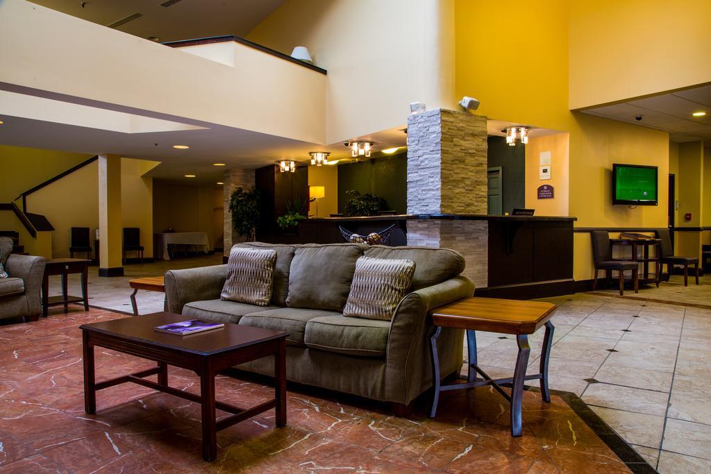 Ramada Plaza Rochester Airport מראה חיצוני תמונה